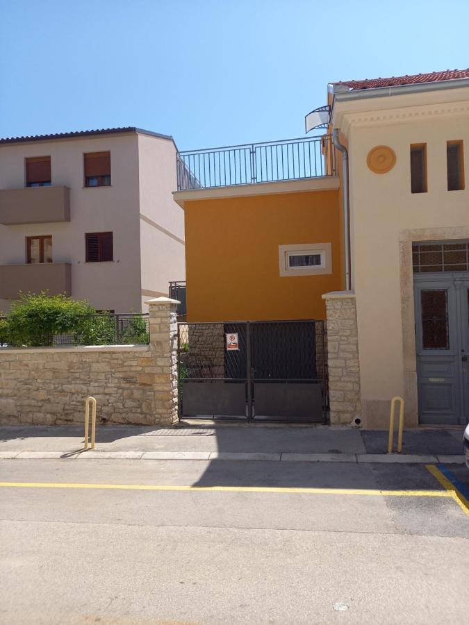 Oskar Amphitheater Apartments And Rooms With Free Parking 普拉 外观 照片