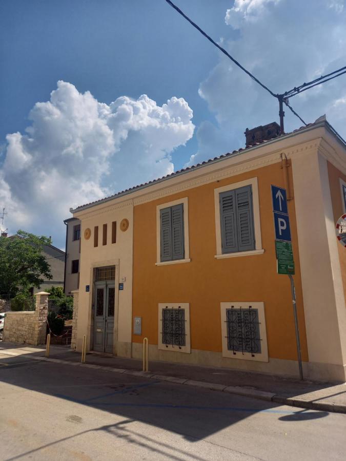 Oskar Amphitheater Apartments And Rooms With Free Parking 普拉 外观 照片