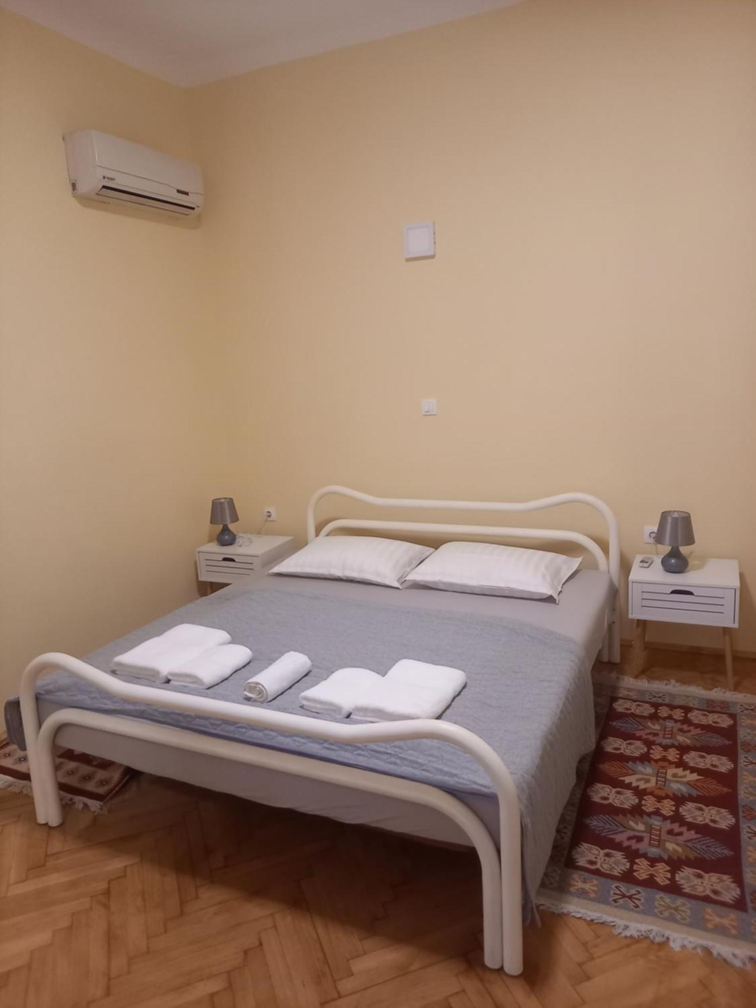 Oskar Amphitheater Apartments And Rooms With Free Parking 普拉 客房 照片